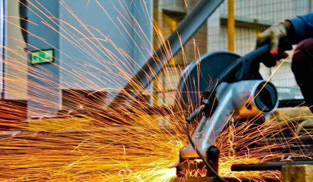 Recruiting labor in China for manufacturing and industrial sectors: effective strategies for workforce management.